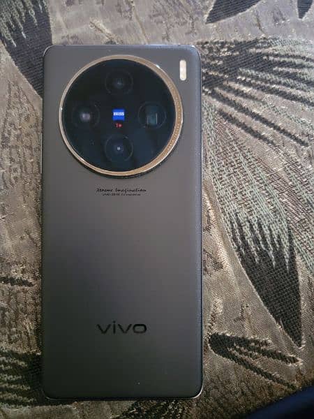 Vivo X100 2