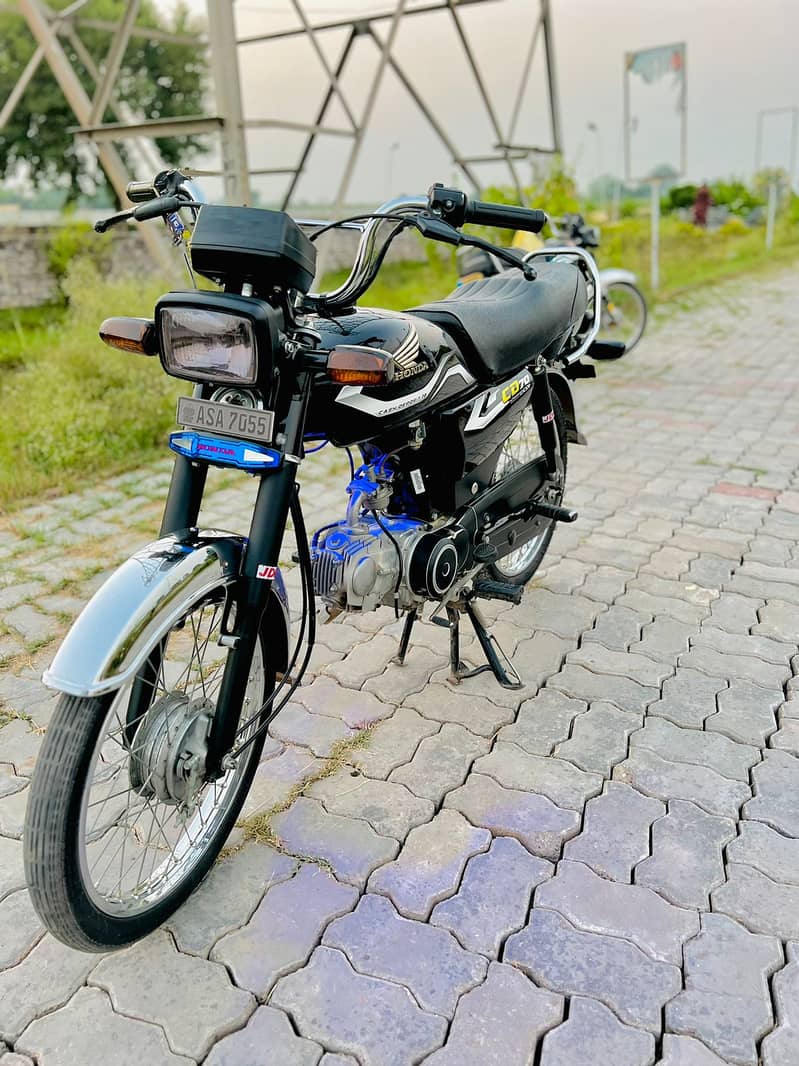 HONDA CD70 2023 MODEL 1