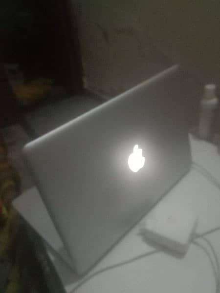 Mac Book Bro 15 Inc, 8 Ram DDR 3, Rom 500 GB, Grap. Card 512. 2