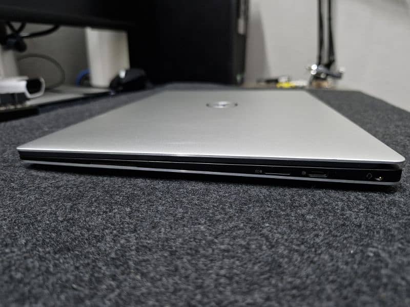 Dell Xps 13 9380 Intel Core i7 8th Generation 2