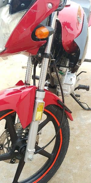 YBR 125 red clr 2020 model one hand use All orignal 9