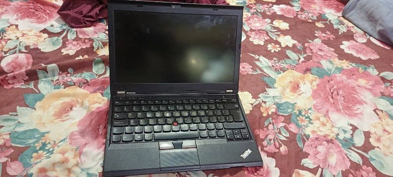 Lenovo core i5 4gb/300gb in Lahore 1