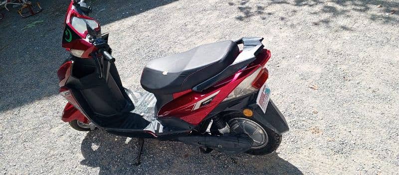 Electric Scoote Urgent For Sale in abbottabad Murree road shama bakri 5