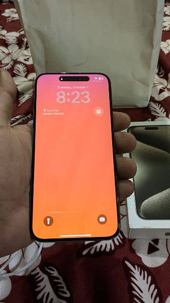 iPhone 15 Pro Max 256 GB Natural Titanium 5