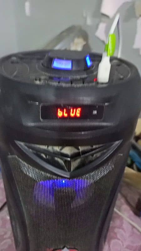 audionic blue tooth speaker new condition great sound mix lighting 6