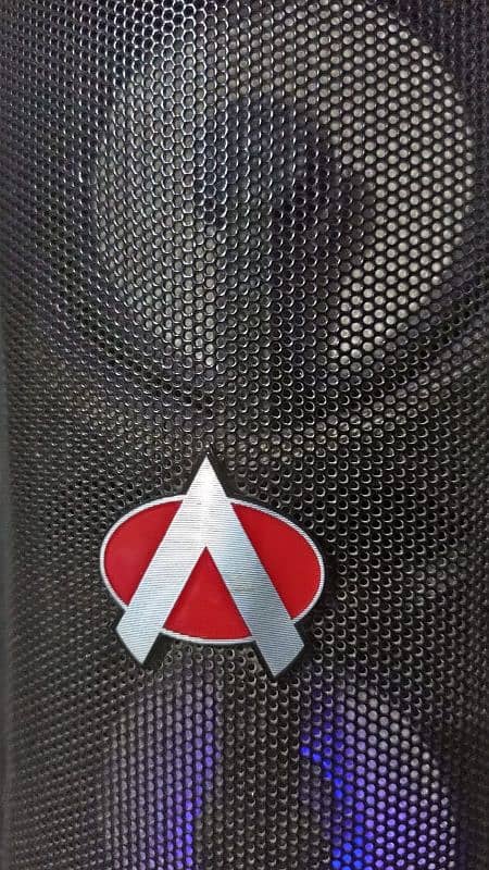 audionic blue tooth speaker new condition great sound mix lighting 9