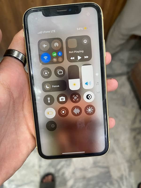 iphone XR 1