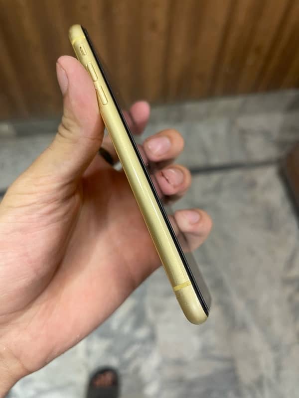 iphone XR 3