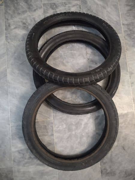 I'm selling bikes tyres 3