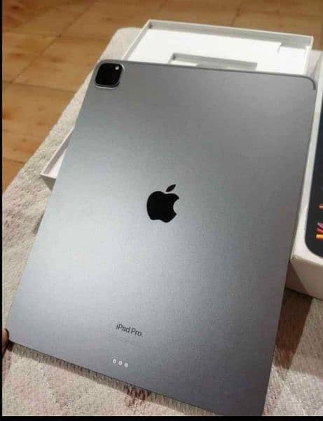 apple ipad m4 pro with box new condition ha model 2024 1