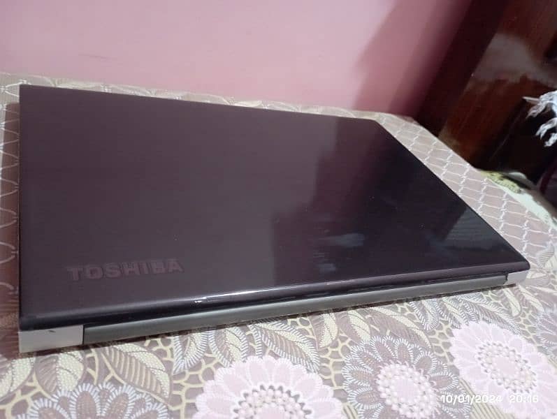 Toshiba tecra z40 / Intel i5.4th generation/ 8gb ram / 128 SSd 17