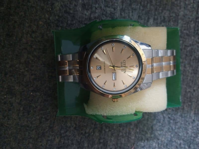 Citizen wrist watch 0