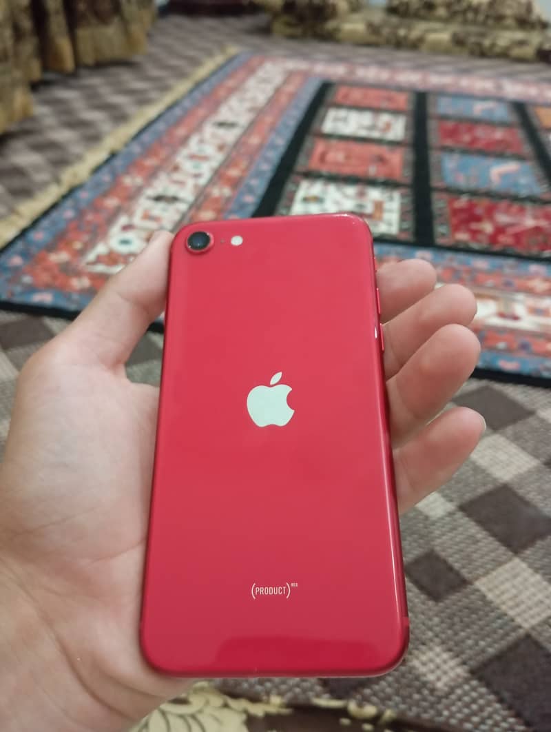 iPhone SE 2020 0