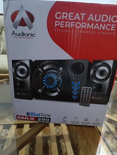 AUDIONIC BLUETOOTH SPEAKER, FM RADIO & AUX 8