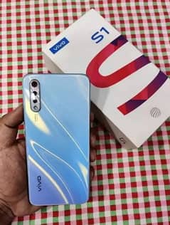 vivo S1