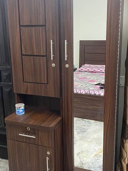 Slightly used King size Bedroom set 3