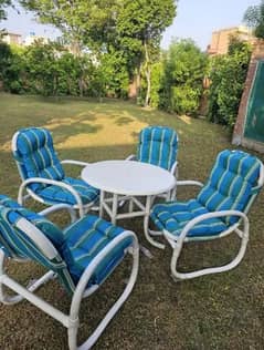 Garden chairs and Table