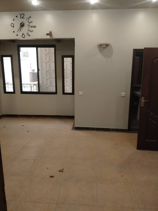 140 yrd portion 2cnd floor 2 bed dd available in gulshan e iqbal block 6 2