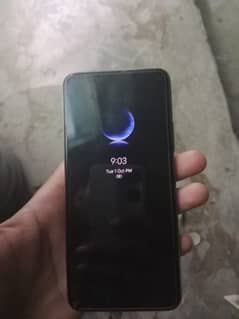 vivo v17 8gb256 all okay hai box Saath hai charger Nahin hai argentsal