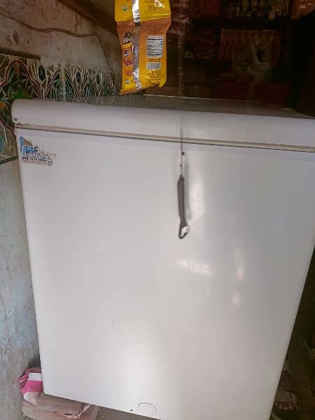 HAIER DEEPFREEZER HDF-405FC 4