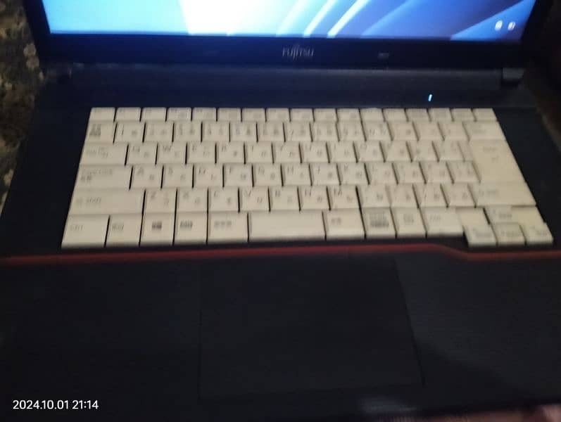 Fujitsu Laptop 1