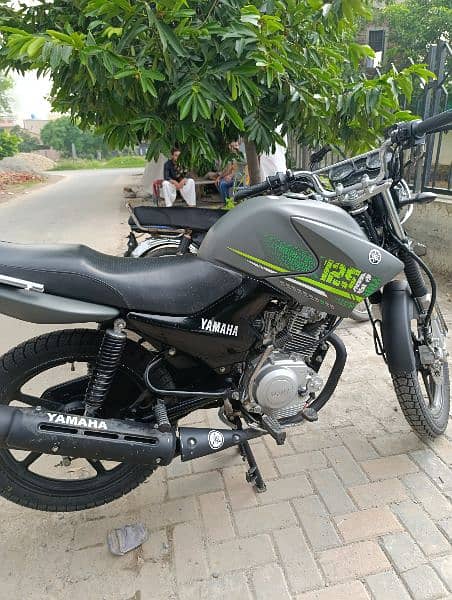 YBR 125G 3