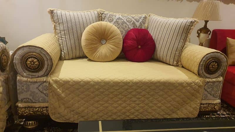 2seater+1seater sofa wide seats with beautyful pillow 0