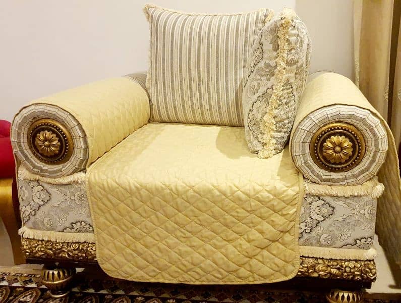 2seater+1seater sofa wide seats with beautyful pillow 3