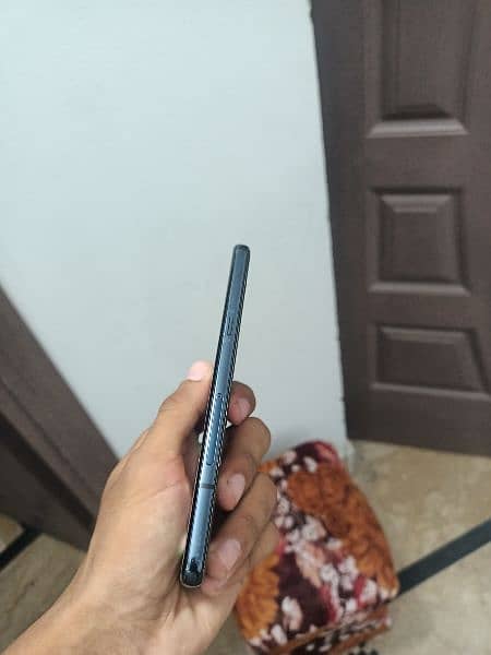 LG G8 THINQ FLAGSHIP DEVICE 6