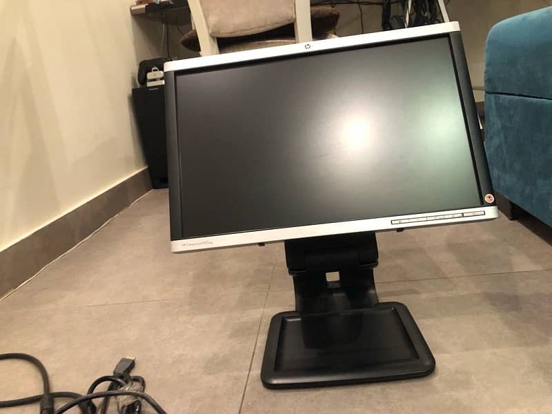 HP Monitor LA1905wg HD Widescreen Heavy Duty 7