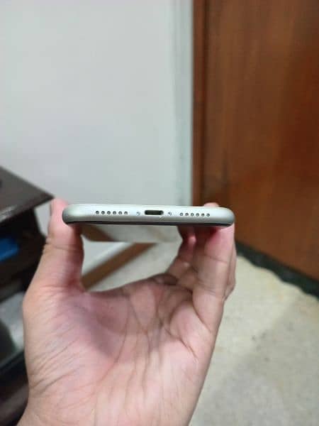 Iphone 11, 64gb non pta factory unlock 9