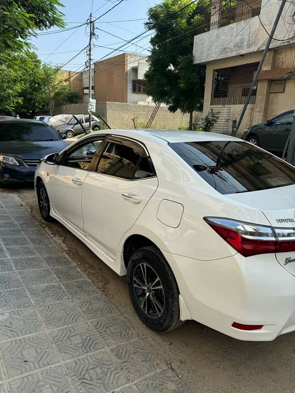 Toyota Altis Grande 2017 first owner 0 3 2 1 2 9 5 2 9 0 1 2