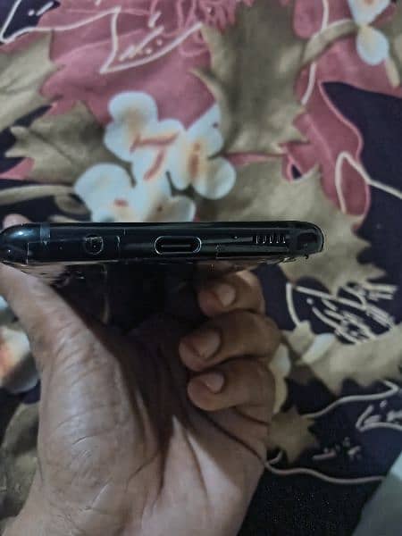 Samsung S8+. 4.64 non pta butt sim work 2 year sy 6