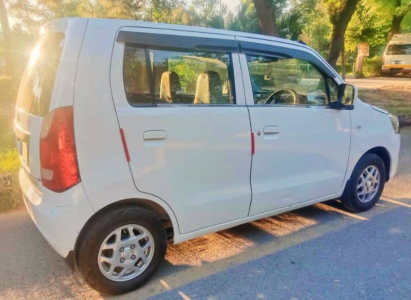 Suzuki Wagon R 2018 4