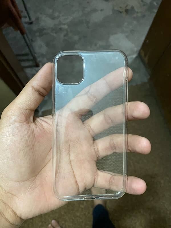 Iphone 11 - 128GB (NON PTA) with 20W Fast Charger 8