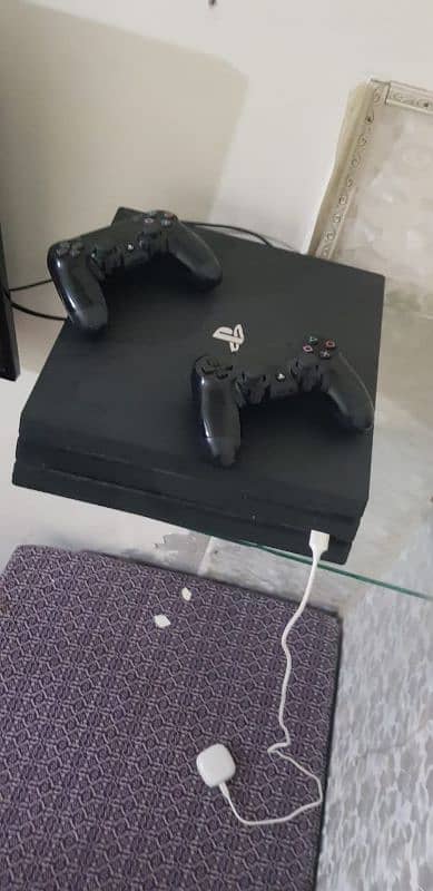 ps4pro with box 3