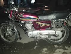 Honda 125 Red