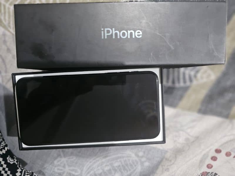 Iphone 11 pro max Non PTA 1