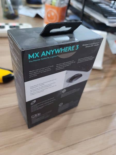 logitech mx anywhere 3. (Boxed) 13