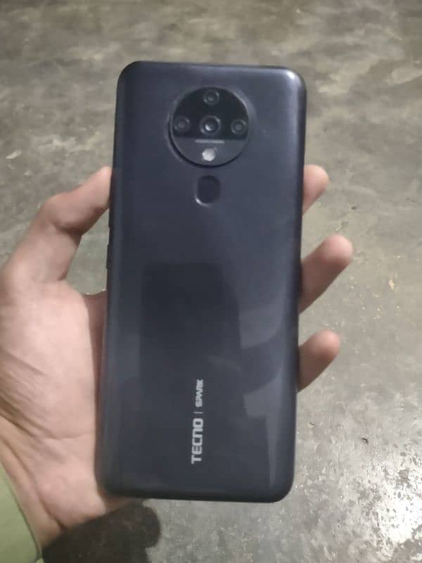 I'm Selling My Tecno Spark 6 2