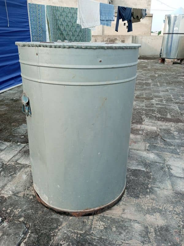 flour container 3