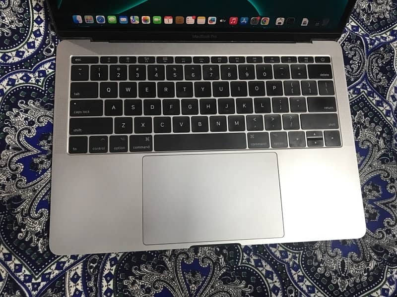 MacBook Pro 2017 | Core i5 | 16GB Ram 2