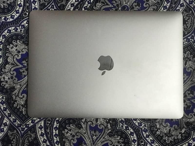 MacBook Pro 2017 | Core i5 | 16GB Ram 4