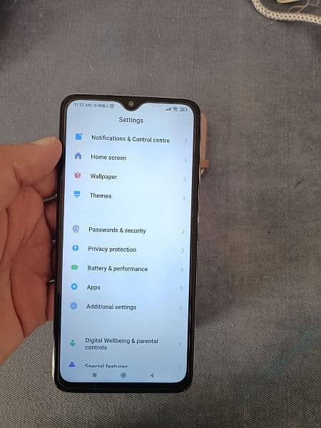 Xiaomi Redmi note 8 pro in 10/10 condition with all accessories 5