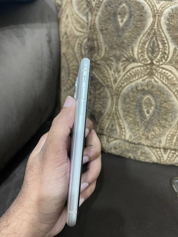 Apple iphone 11 64gb Non pta 4