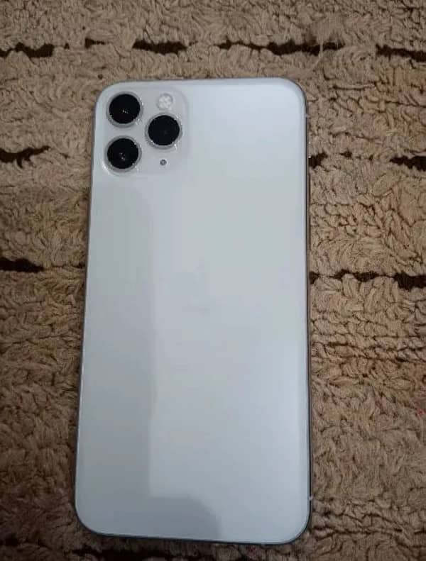 iphone 11 pro 64GB approved 4