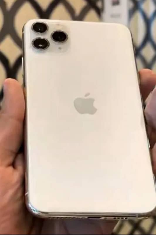 iphone 11 pro 64GB approved 9