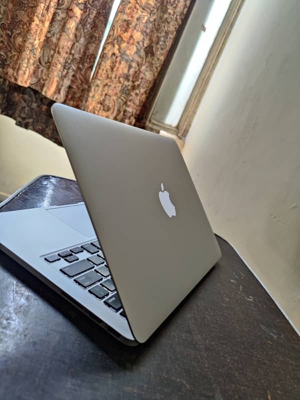 macbook pro 2015 2