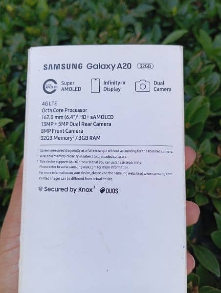 Samsung A20 (3 gb / 32 gb) 1