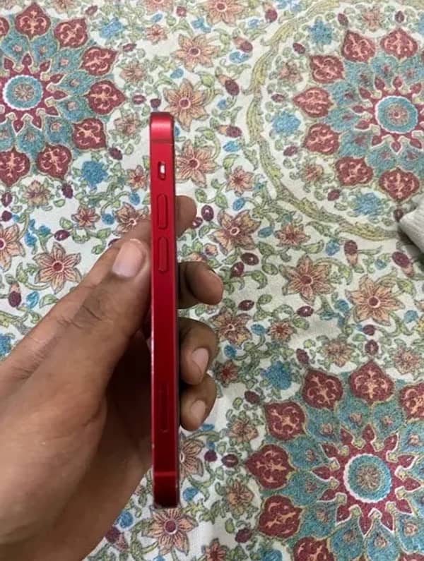 iphone 13 mini 4